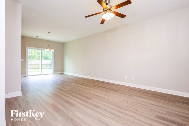 Building Photo - 7840 Expedition Dr