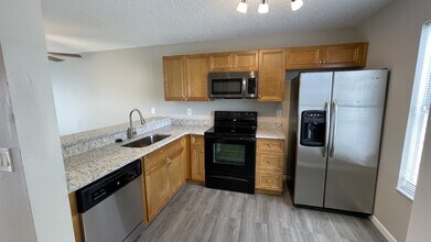 Building Photo - 2544 Woodgate Blvd