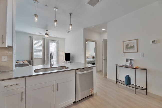 Building Photo - Bluffview Apartments