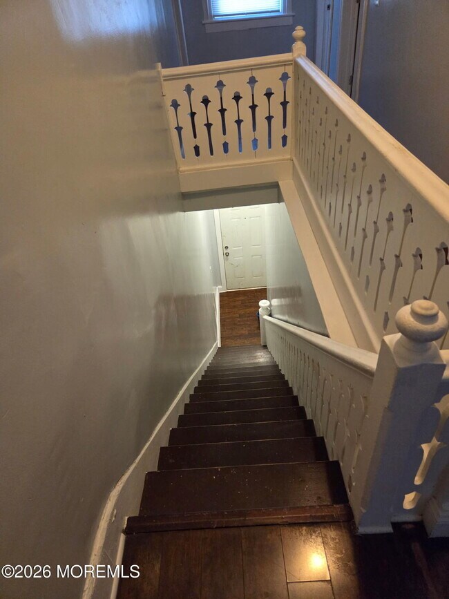 Building Photo - 117 Seaview Ave