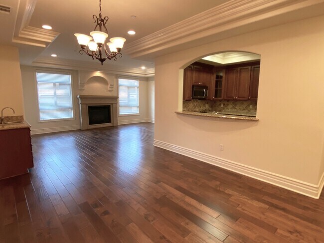 Building Photo - El Dorado Villas (Luxury Condominiums)