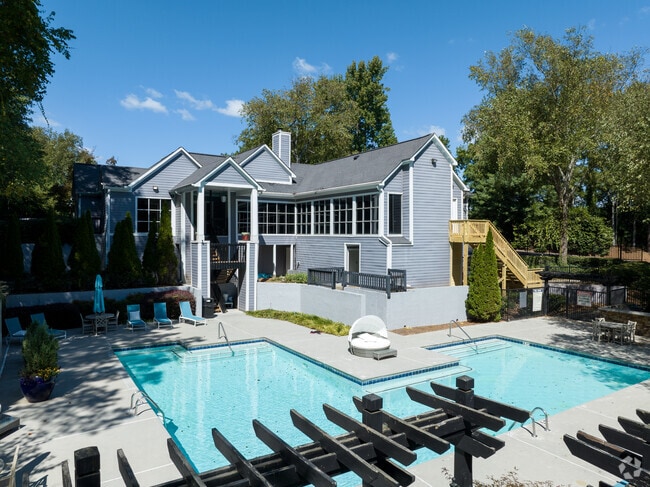 Building Photo - Enclave Residences LLC