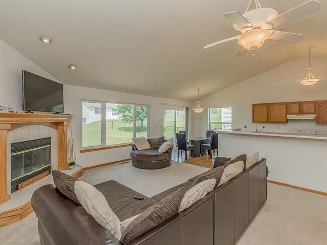 Building Photo - 7020 Brookhaven Dr. NW