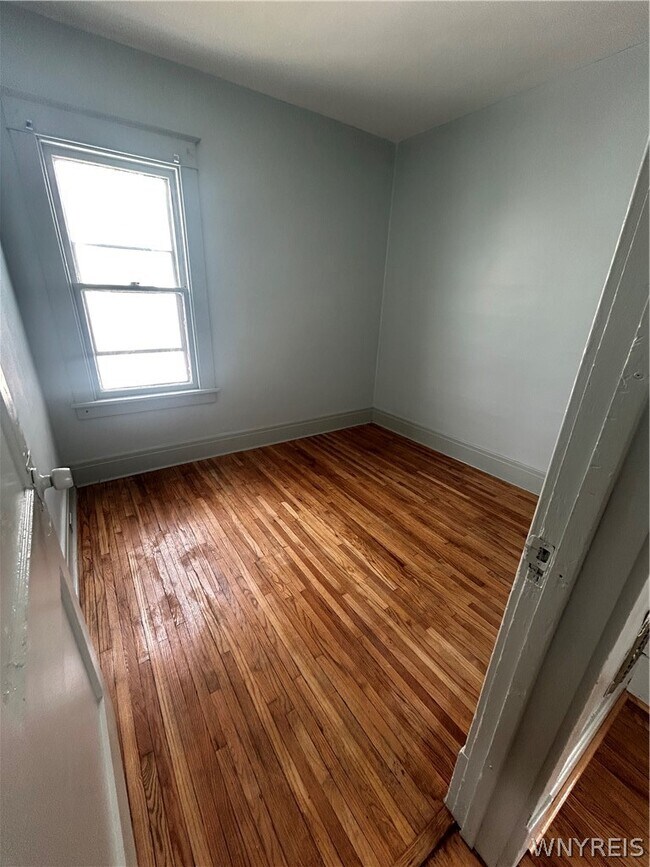 Foto del edificio - 74 Philadelphia St