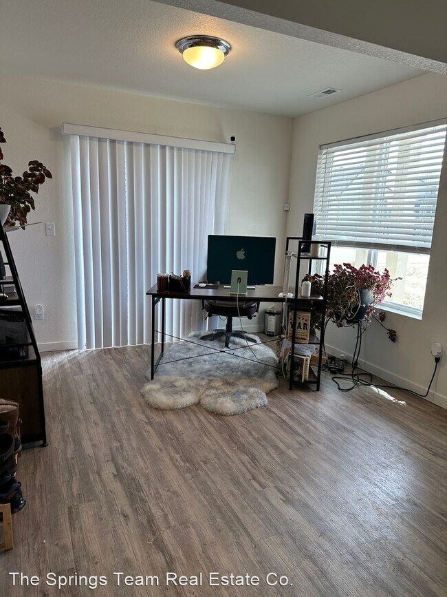 Foto del edificio - 3 br, 2 bath House - 5808 Thurless Lane