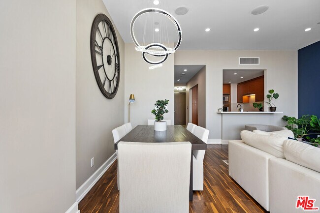 Foto del edificio - 900 W Olympic Blvd