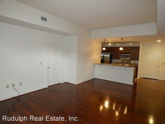 Building Photo - 2 br, 2 bath House - 1040 Broadway Park #513