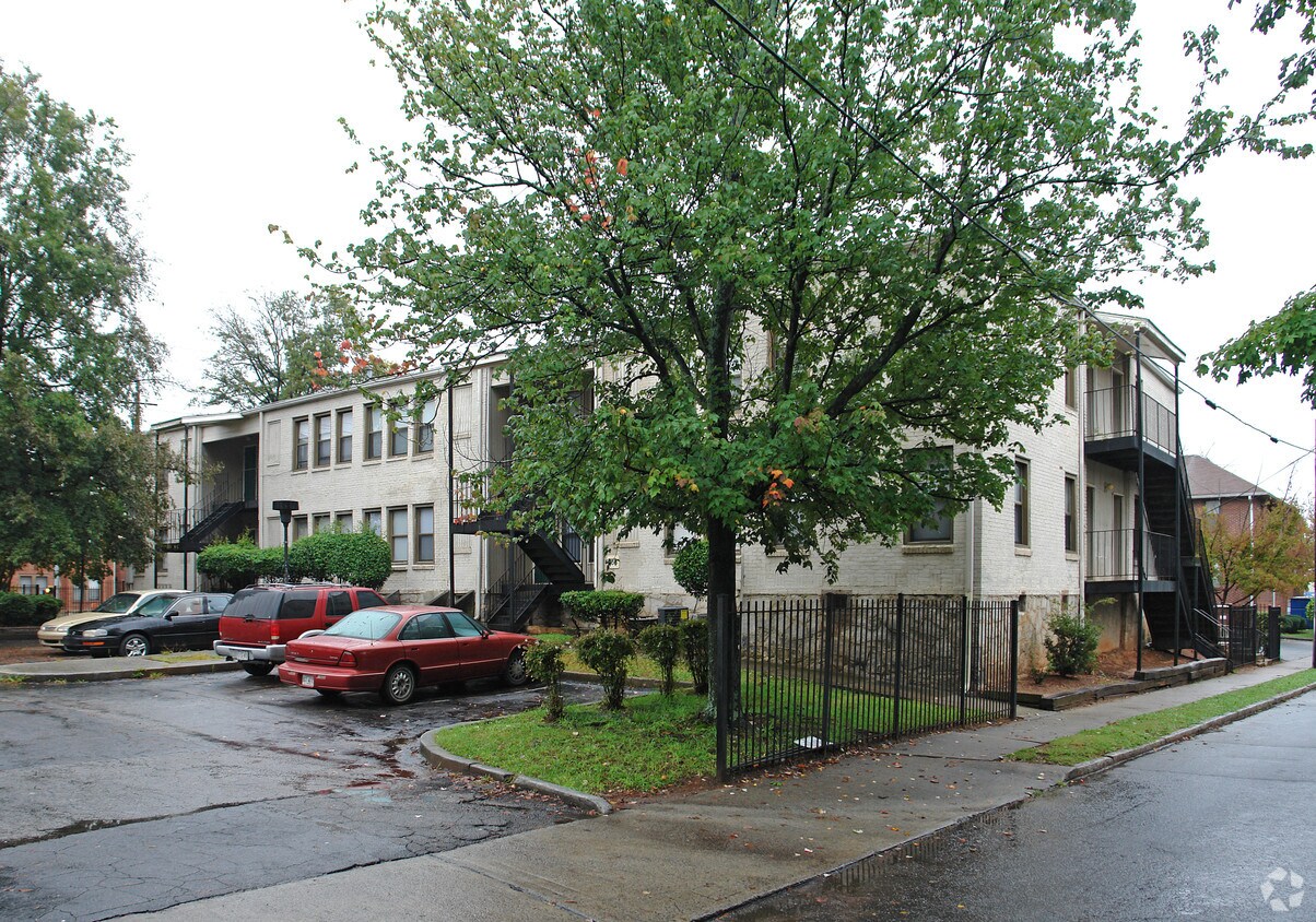 Primary Photo - 468 NE Boulevard