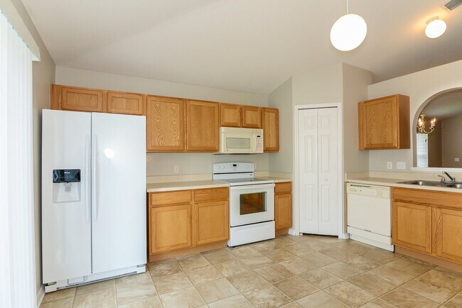 Foto del edificio - 17047 Ongar Ct