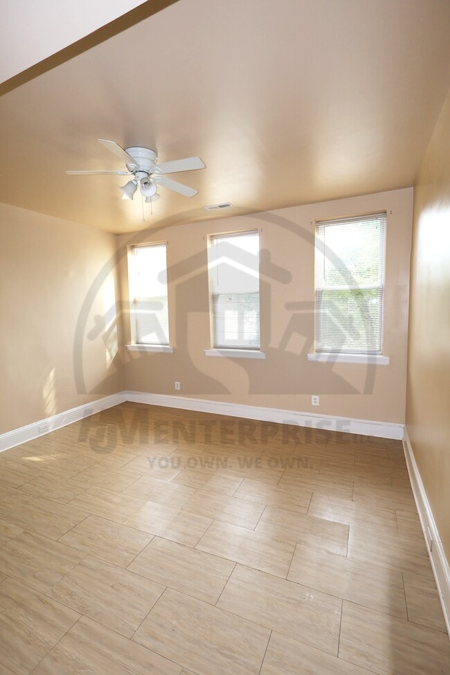 Building Photo - 630 Gutman Ave