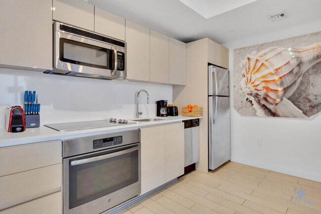 Foto del edificio - 2602 E Hallandale Beach Blvd