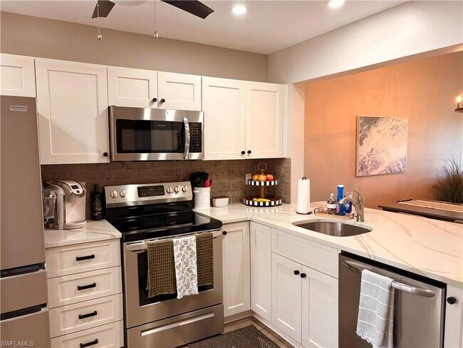 Foto del edificio - 605 Augusta Blvd