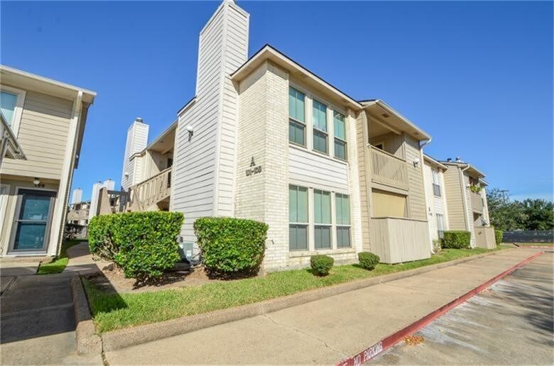 3919 Fairmont Pkwy Unit 108, Pasadena, TX 77504 Condo for Rent in