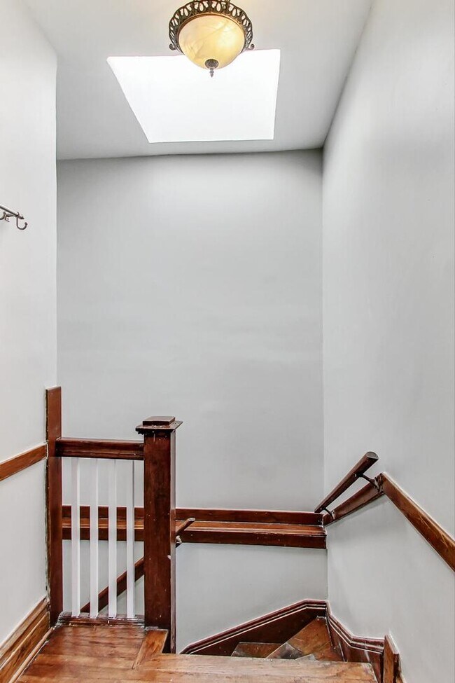 Foto del edificio - 524 N Monticello Ave