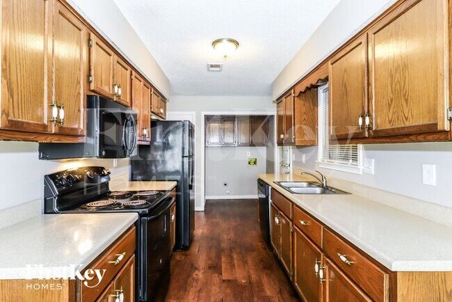 Foto del edificio - 2439 Dove Glen Cove