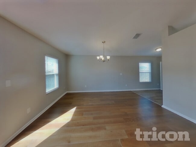 Foto del edificio - 3730 Maddie Ln