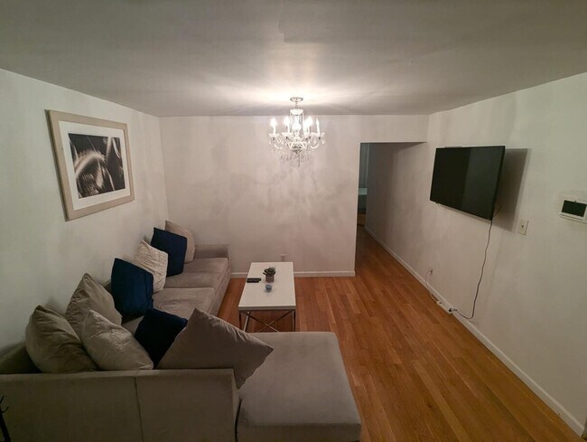Foto del edificio - 607 2nd Ave