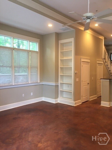 Foto del edificio - 1500 Timothy Rd