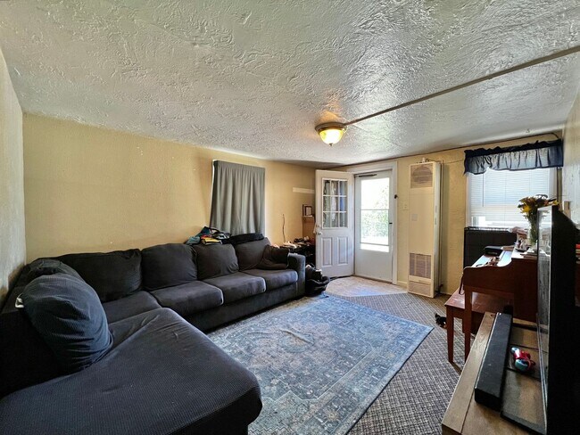 Foto del edificio - Cozy 2-Bedroom 1-Bath Basement Unit Near UNC!