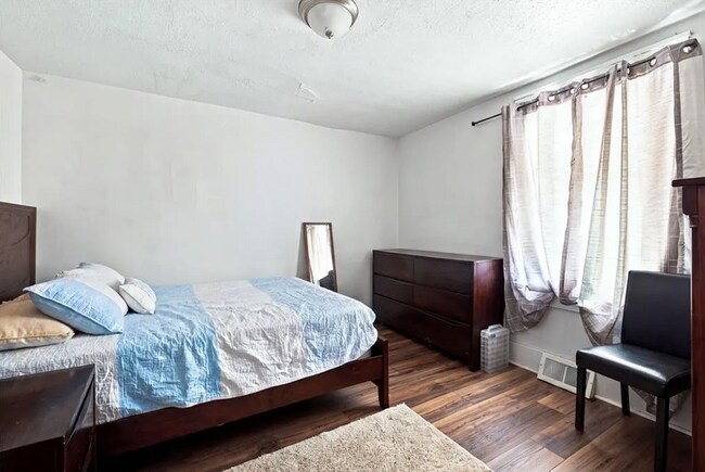 Photo - 429 Card Ave (Wilmerding, PA) Townhome