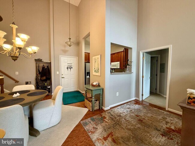 Foto del edificio - 2700 Bellforest Ct