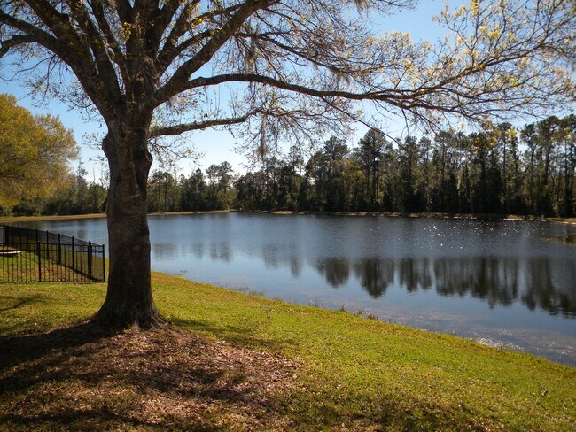 Building Photo - Single Family Home for Rent in the Corner Lake Subdivision located at 1821 Corner Meadow Circle O...