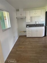 Building Photo - 579 S Iris Ave