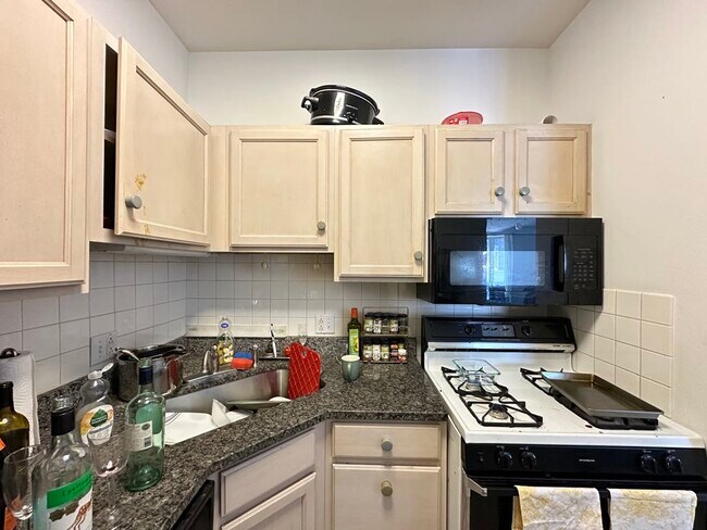 Foto del edificio - 3037 N Clark St