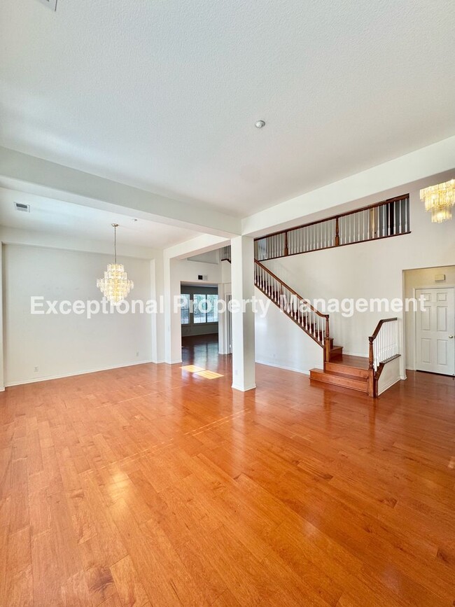 Foto del edificio - Ready to move in 4 bedroom 4 bath home!