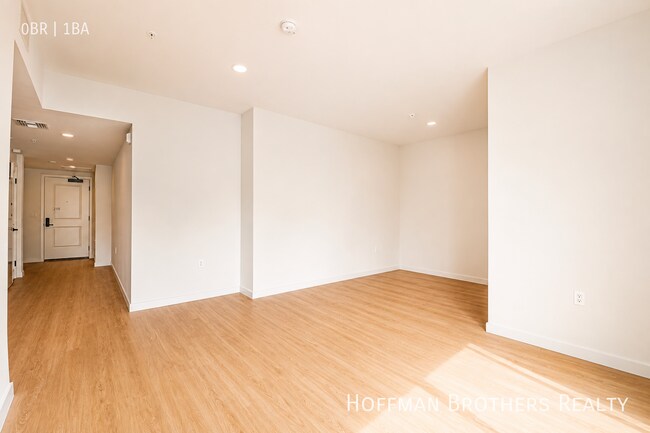 Foto del edificio - 856 S Gramercy Dr