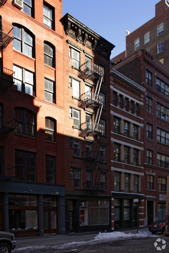 Building Photo - 184 Franklin St