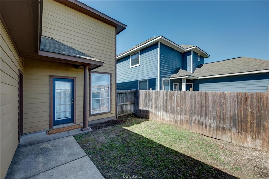 Foto principal - 3905 Victoria Ave