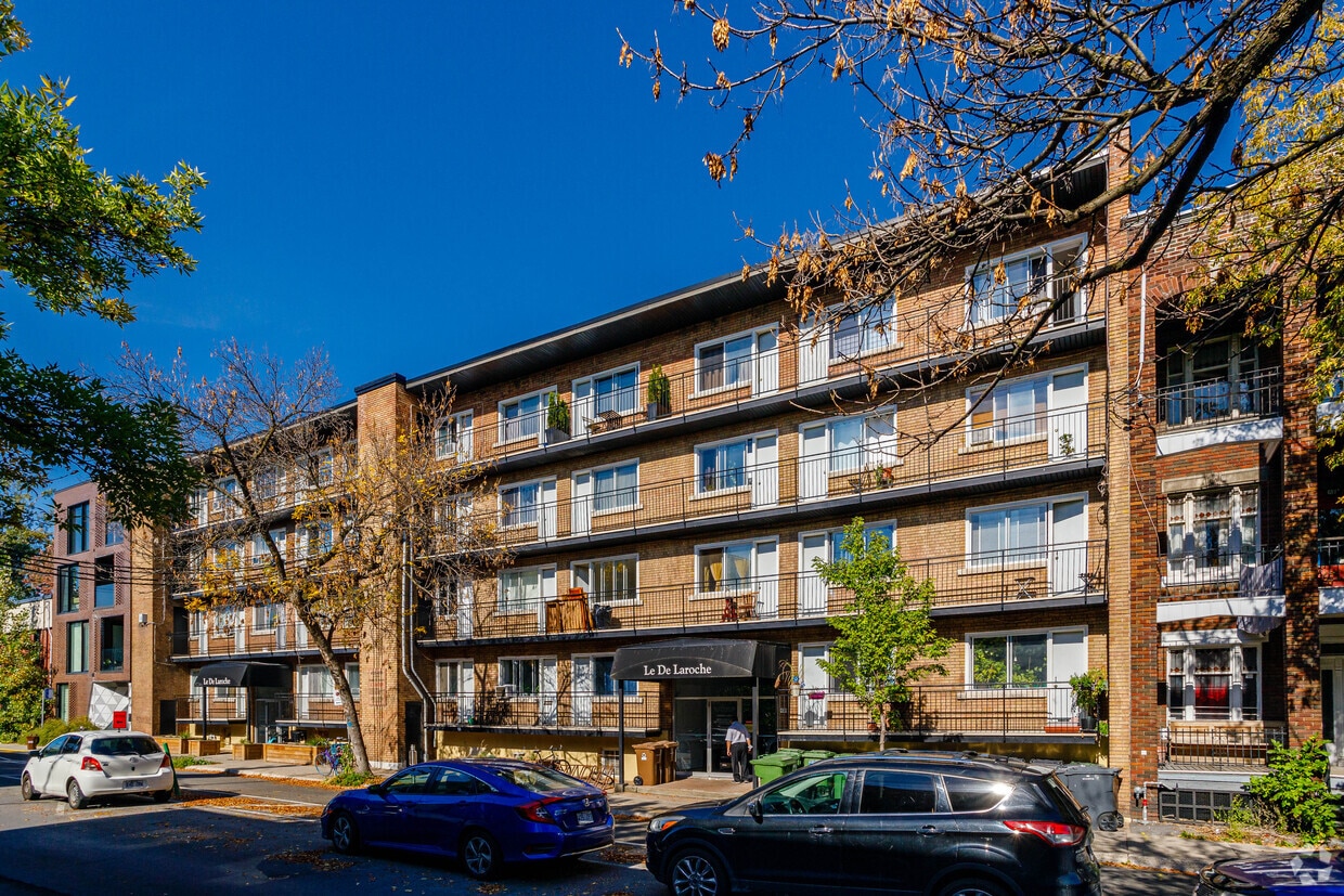 Building Photo - Le De Laroche