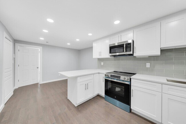 Foto del edificio - 826 Grand St