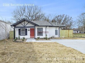 Building Photo - 2306 Railroad Ave