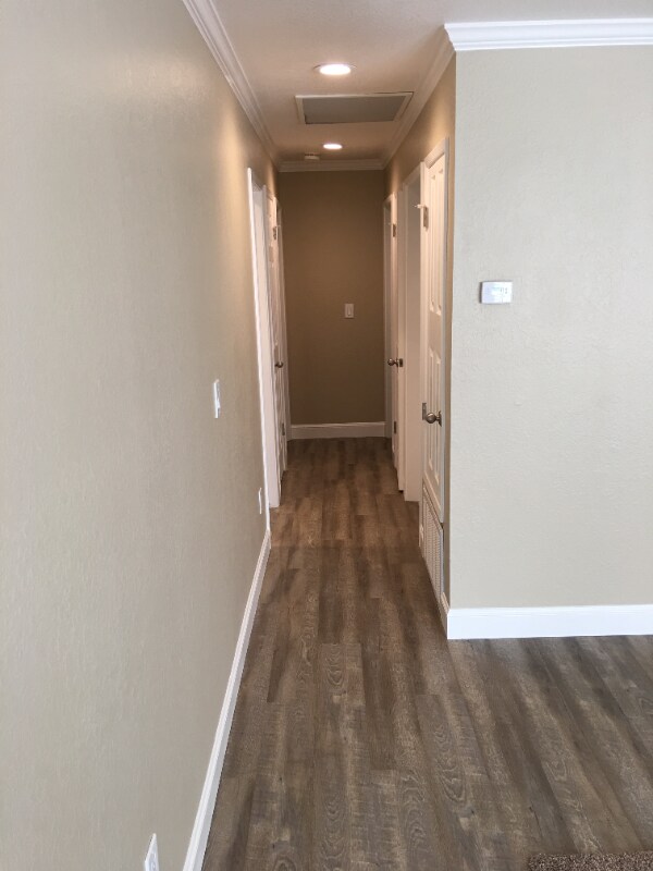 Building Photo - 439 Cherry Ln
