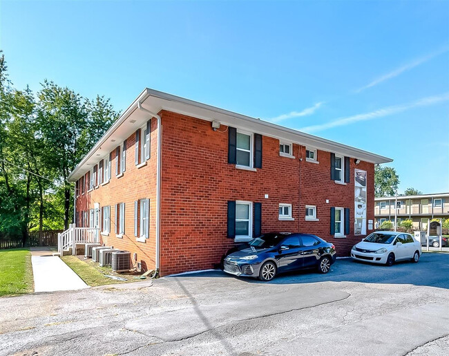 Foto del edificio - 1439 Townley Dr