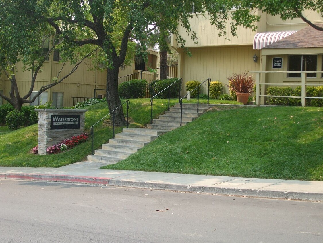 1333 N Camino Alto Unit 1333 N. Camino Alto 244, Vallejo, CA 94589