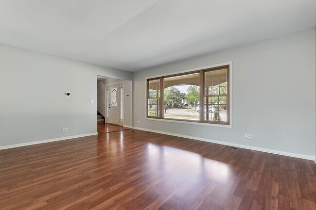 Foto del edificio - 5S681 Heather Ct