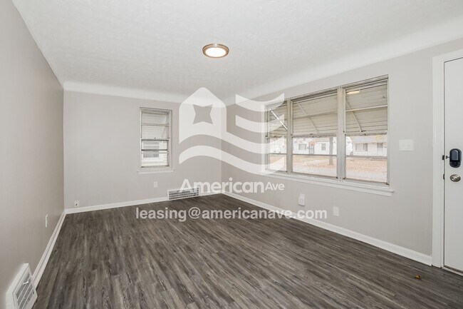 Building Photo - 15413 Fernway Dr