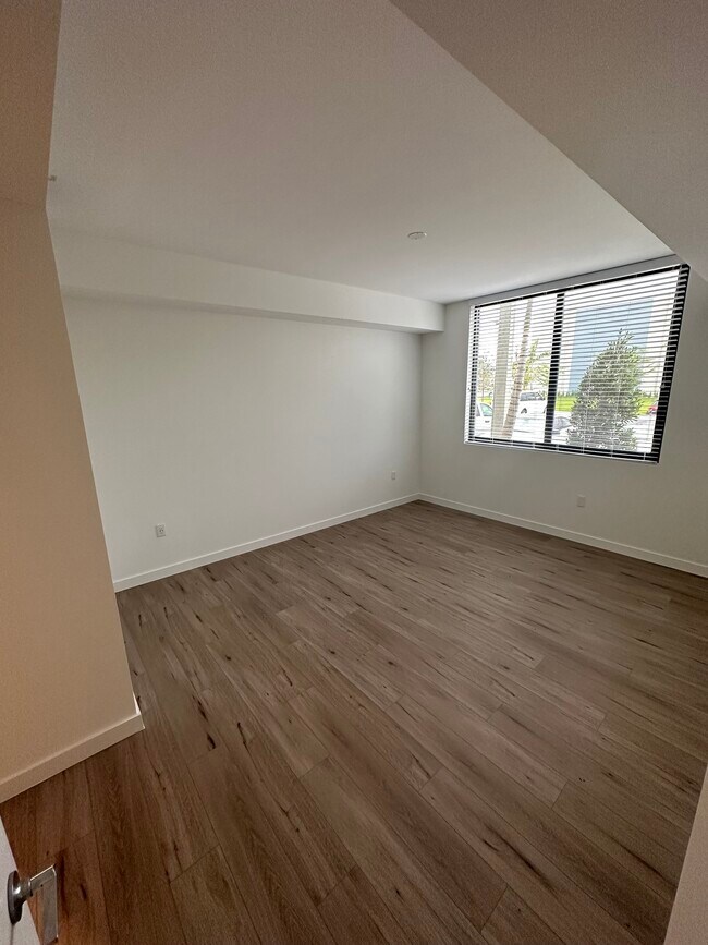 Foto del edificio - 6976 W 4th Way