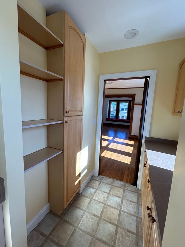 kitchen - 182 Palmer St