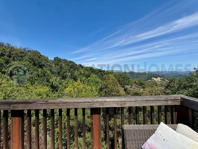 Building Photo - Mountain View Retreat in the Heart of Fairfax- 3BD/1BA Home with Expansive Deck- FOUNDATION