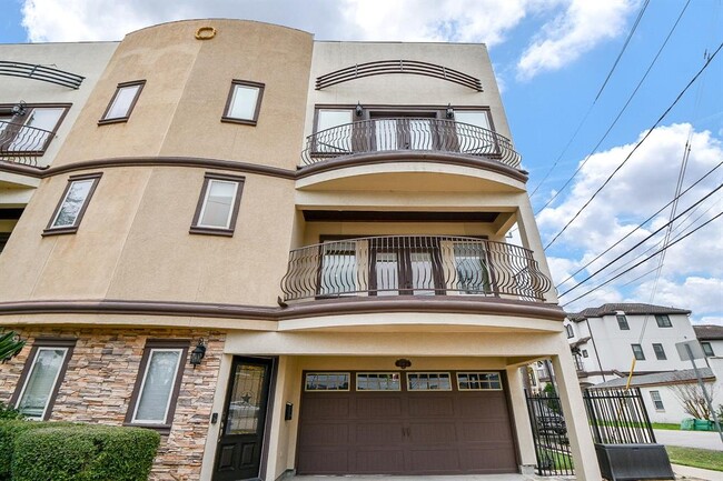 Building Photo - 6500 Calder St