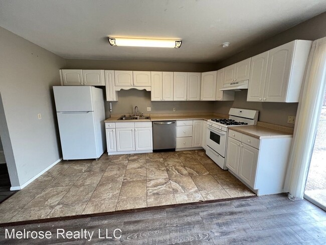 Building Photo - 4 br, 1.5 bath House - 817 S KELLY