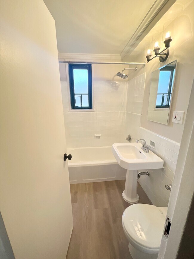 1575 Odell St Unit MC, The Bronx, NY 10462 Condo for Rent in The