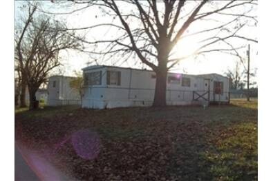 Primary Photo - 200 W Austin