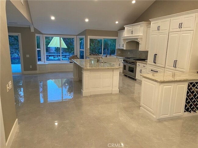 Photo - 1933 N Canyon Park Cir House