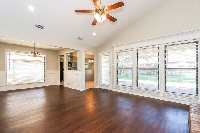 Building Photo - 3816 Ashley Ln