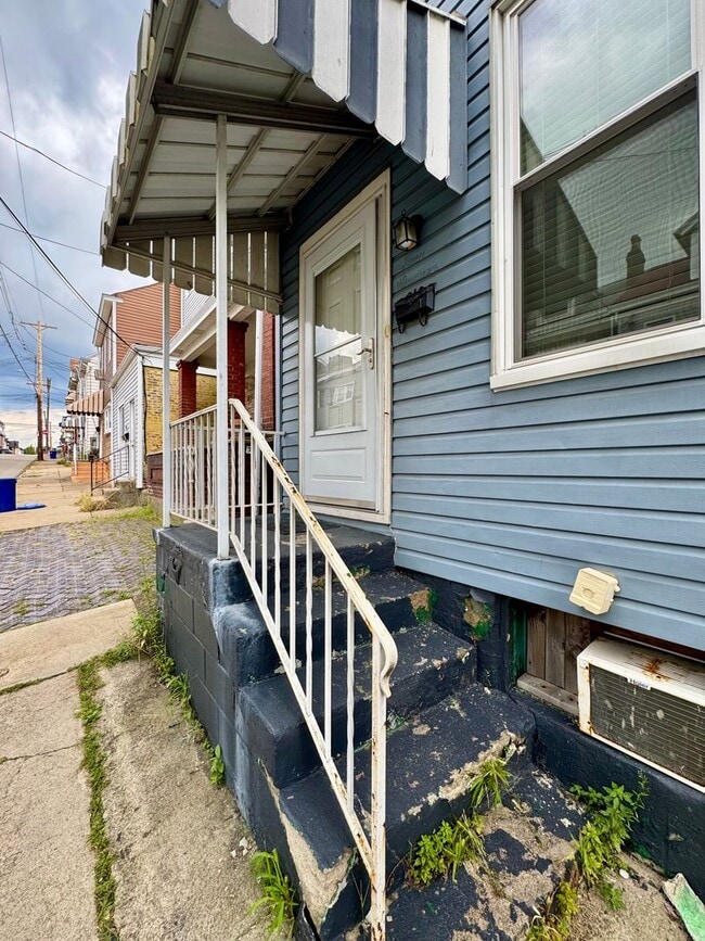 Building Photo - 419 Taylor St